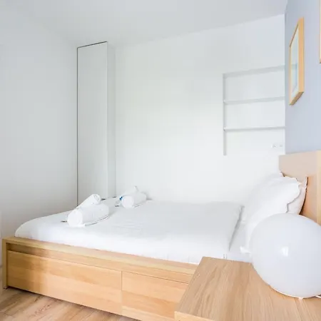 Cmg - Beaugrenelle - Duplex * Paris